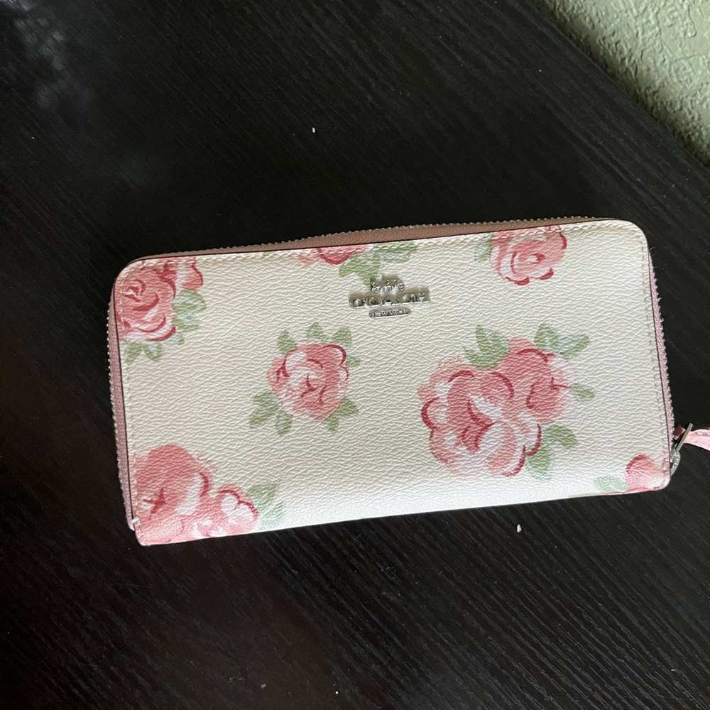 Coach Jumbo Floral Print Wallet - Pink and Cream
